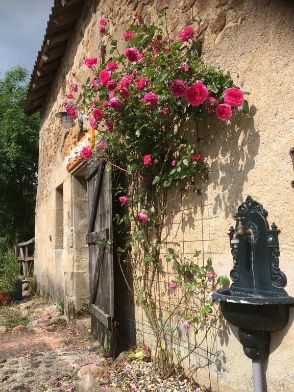 Le Petit Moulin Bed and Breakfast Saint-Hilaire  Eksteriør billede